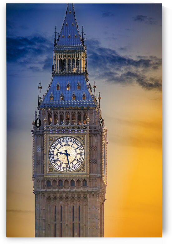 London BigBen by Tono Chavez