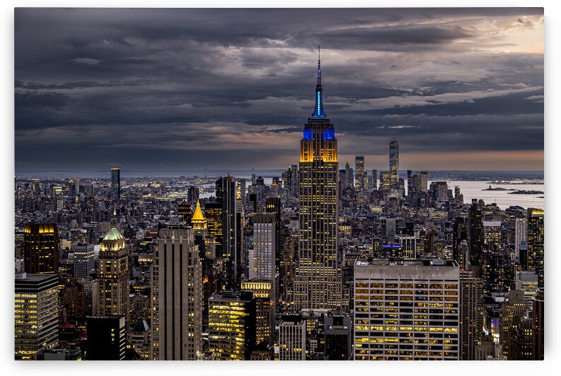 New York Empie State Bld by Tono Chavez