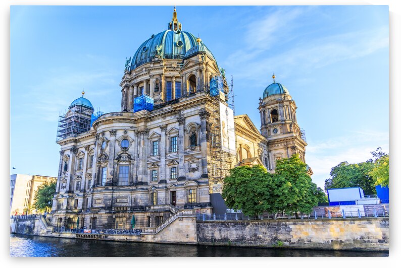 Berlin Cathedral by Tono Chavez