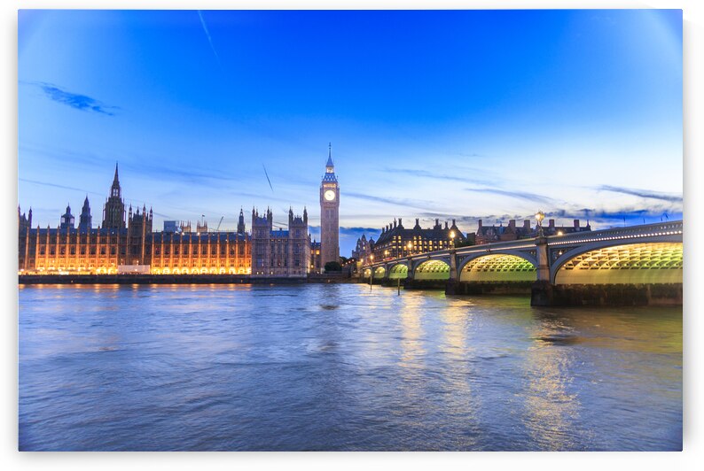 Store London 5L3A1862 by Tono Chavez