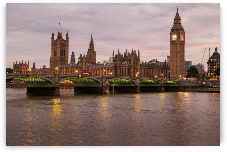 Store London 5L3A2140 by Tono Chavez