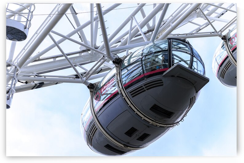 Store London 5L3A1707 by Tono Chavez