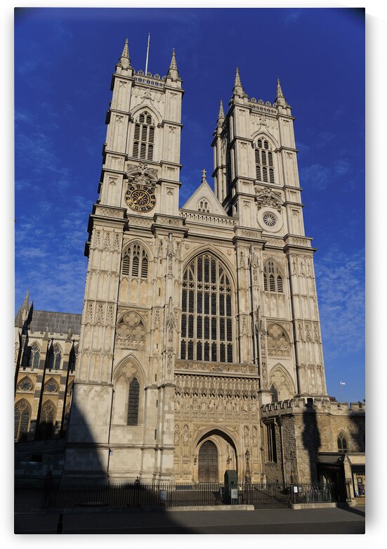 Store London 5L3A1473 by Tono Chavez