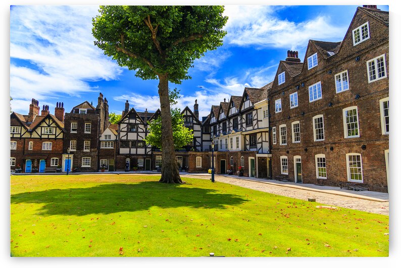 Store London 5L3A1363 by Tono Chavez