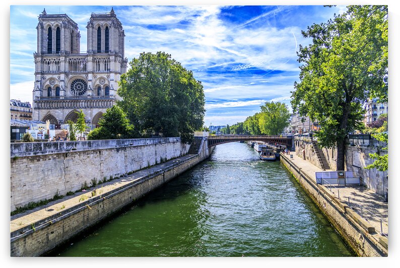 Store Paris 5L3A2344 by Tono Chavez