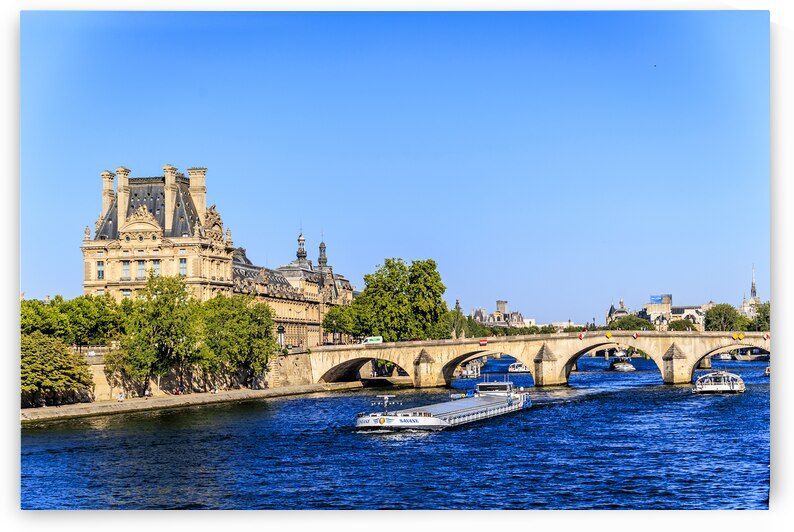 Store Paris 5L3A2792 by Tono Chavez