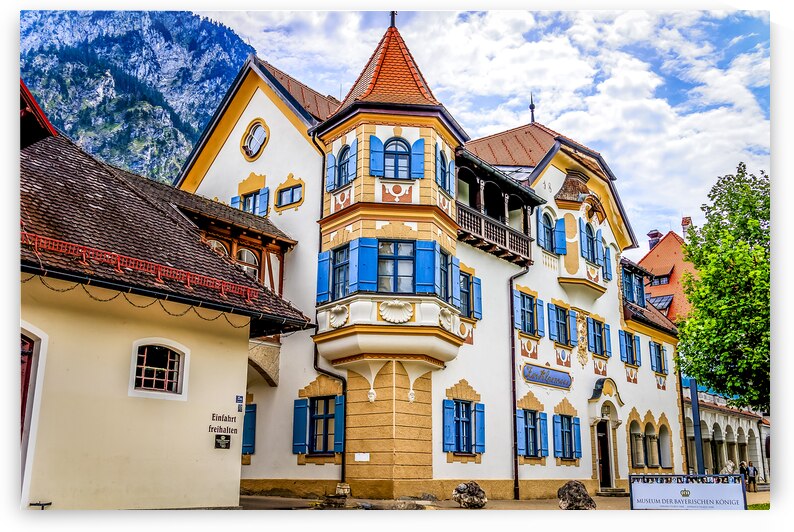 Store Munich  5L3A4226 Edit by Tono Chavez