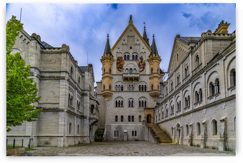 Store Munich  5L3A4153 Edit by Tono Chavez