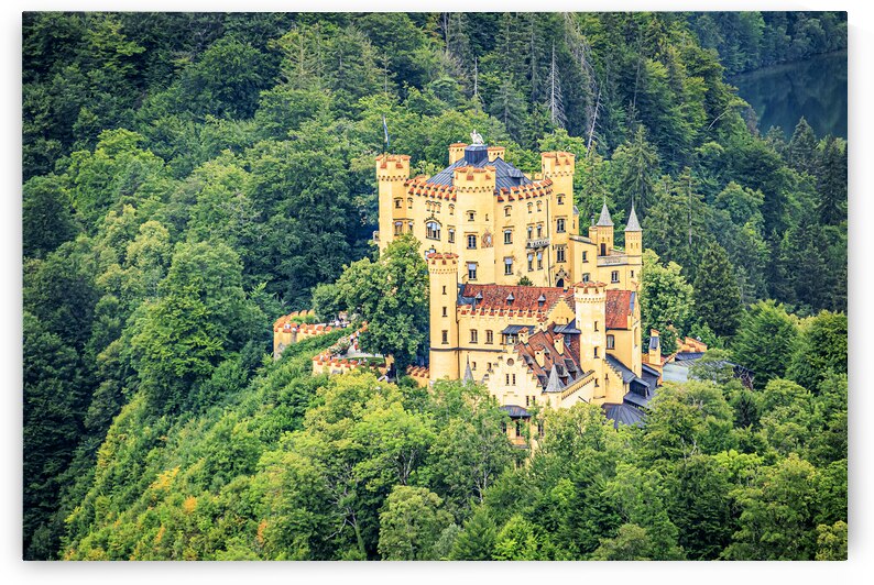 Store Munich  5L3A4109 by Tono Chavez