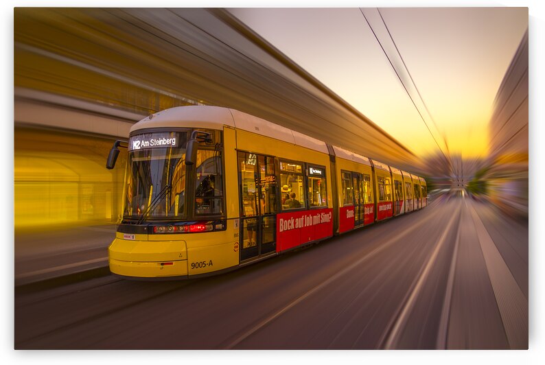 Store Berlin 5L3A3618 by Tono Chavez