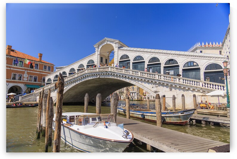 Store Venice 5L3A4745 Edit by Tono Chavez