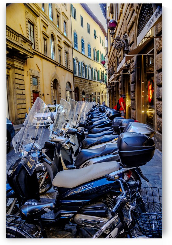 Store Florence 5L3A4948 by Tono Chavez