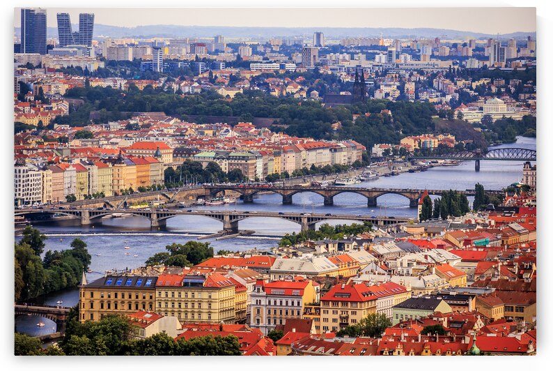 Store Prague 5L3A3816 by Tono Chavez