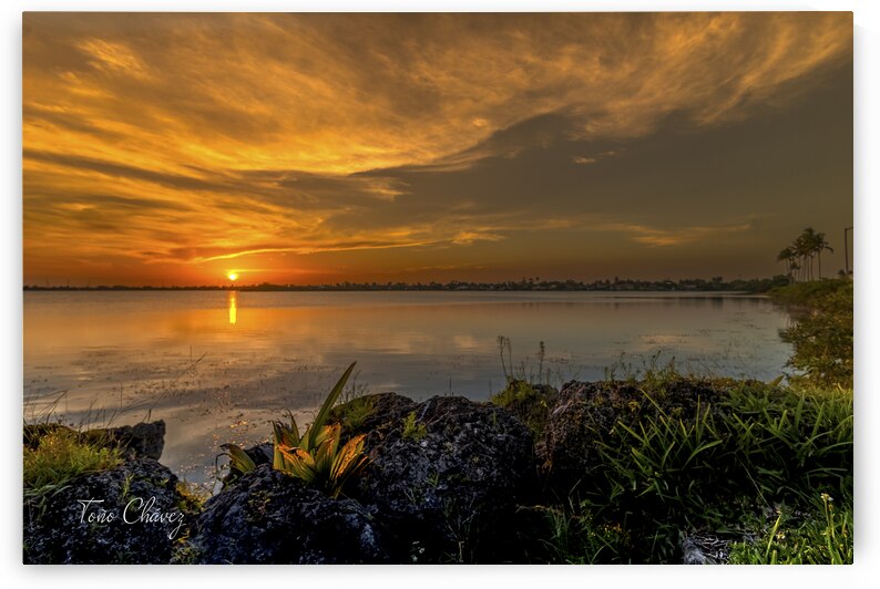 Sunset 8 by Tono Chavez