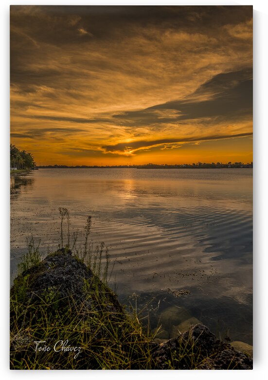 Sunset 5 by Tono Chavez