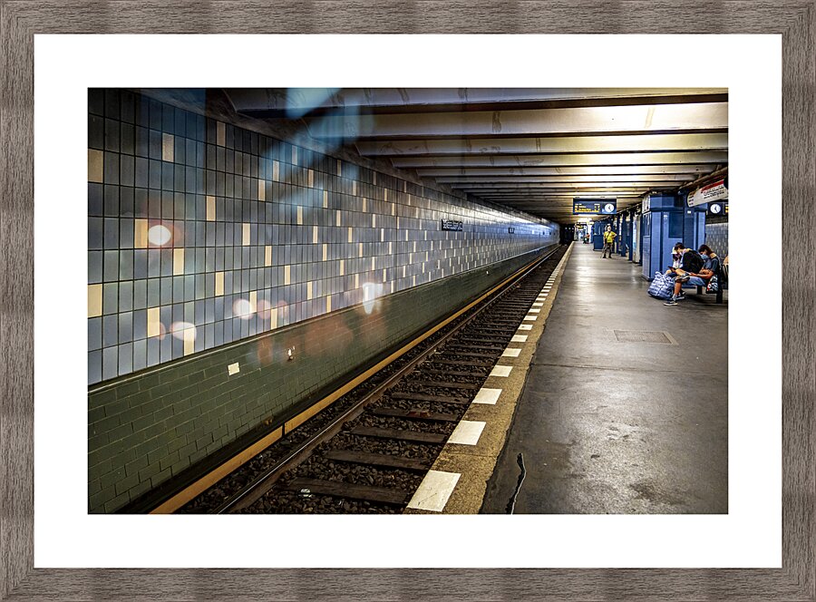 Store Berlin 5L3A3356 Picture Frame print