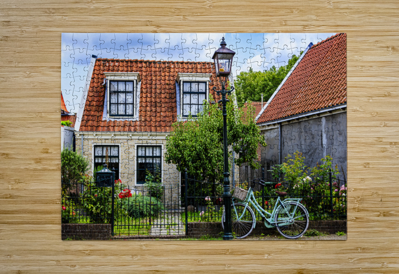 Holland E2A9832 Tono Chavez Puzzle printing