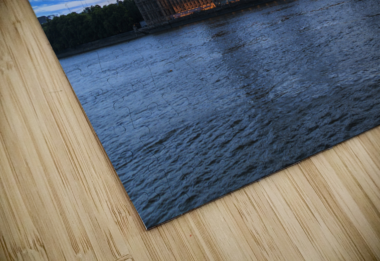 Store London 5L3A1820 Tono Chavez Puzzle