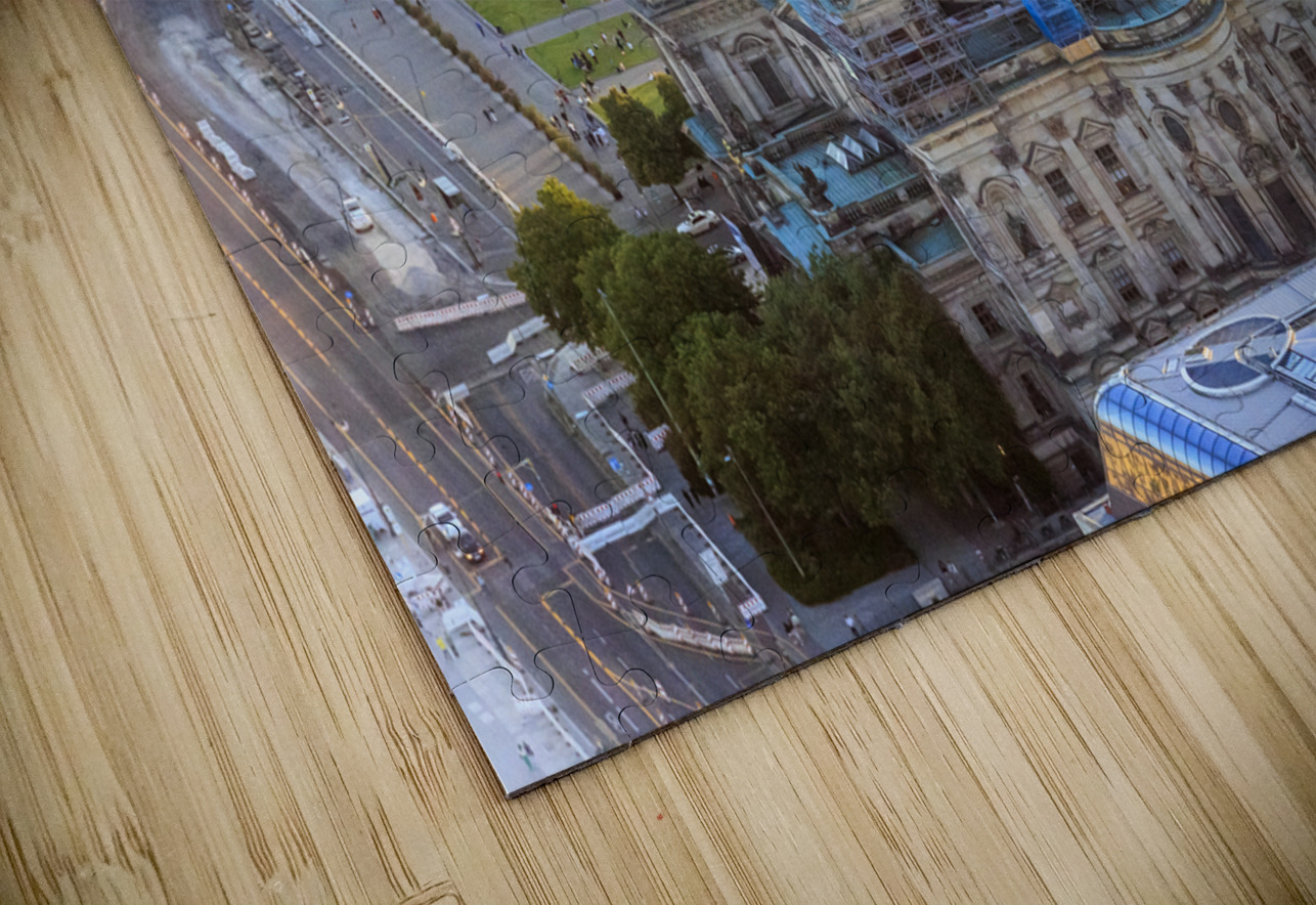 Store Berlin 5L3A3290 Tono Chavez Puzzle