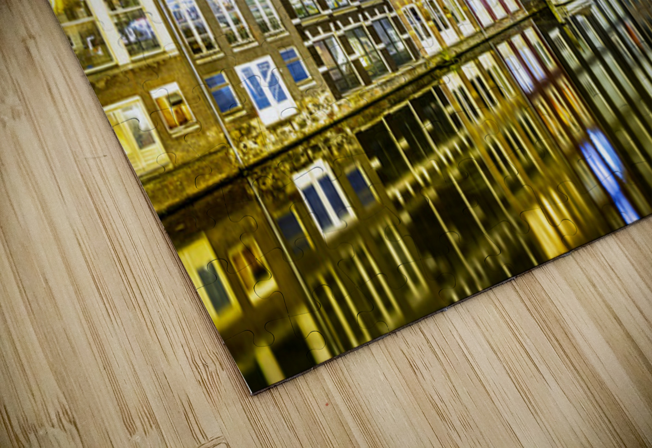 Holland E2A0390 Tono Chavez Puzzle