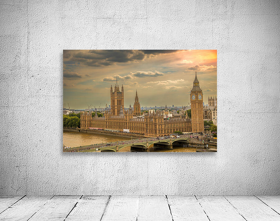 Store London 5L3A1770 Wall Preview