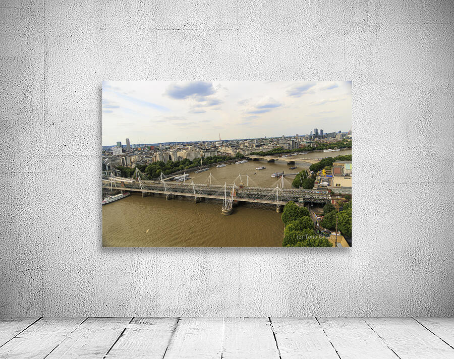 Store London 5L3A1725 Wall Preview