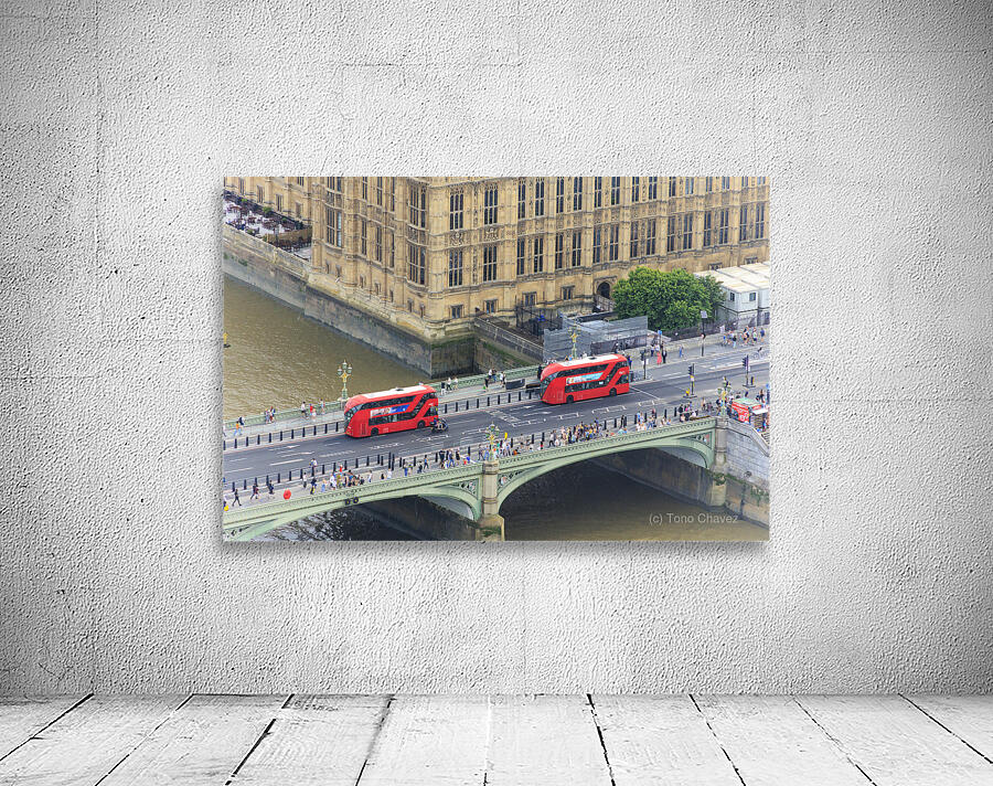 Store London 5L3A1735 Wall Preview