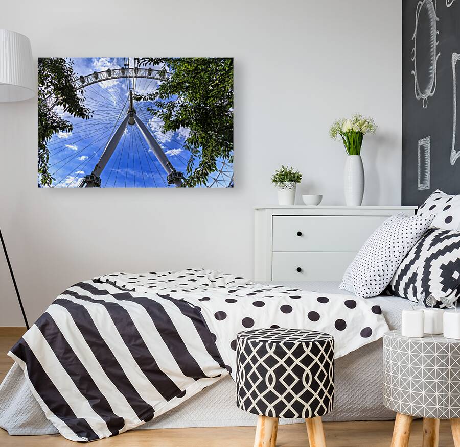 Store London 5L3A1702 Reproduction