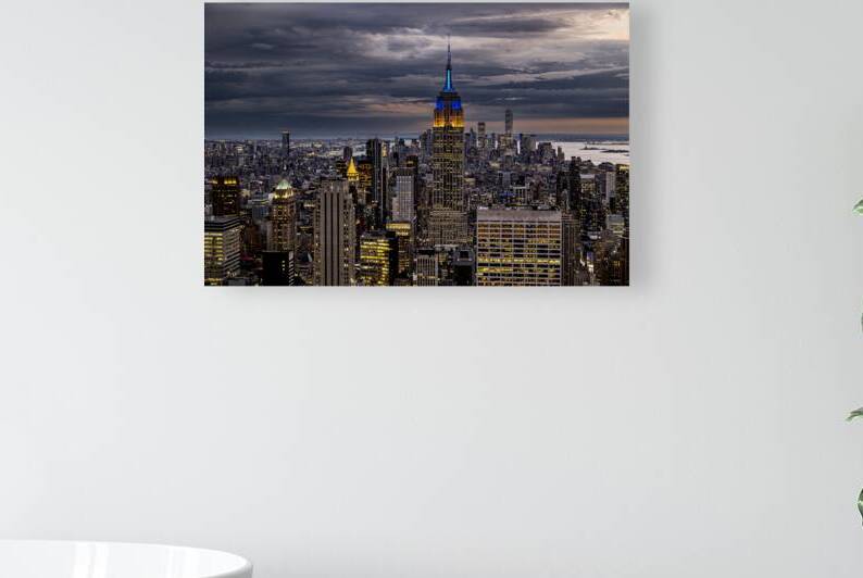 New York Empie State Bld by Tono Chavez