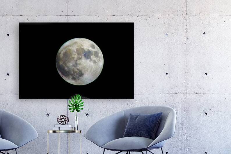 Full moon by Tono Chavez