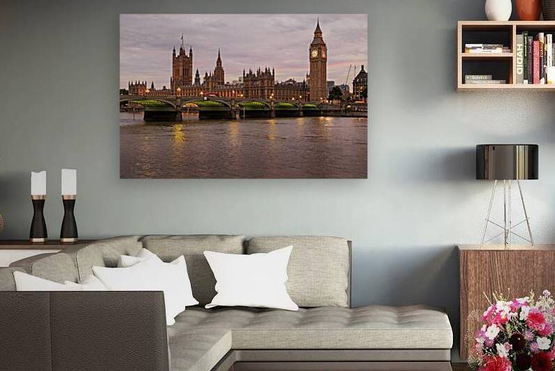 Store London 5L3A2140 by Tono Chavez