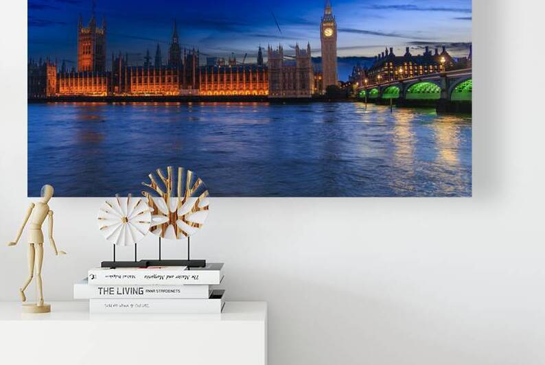 Store London 5L3A1863 by Tono Chavez