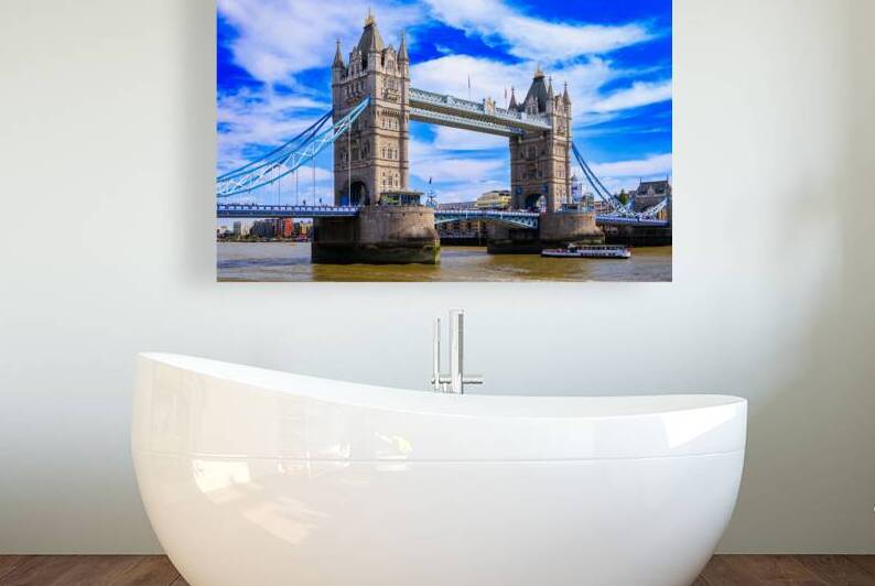 Store London 5L3A1413 by Tono Chavez