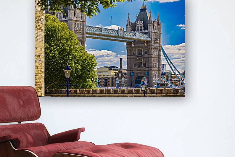 Store London 5L3A1357 by Tono Chavez