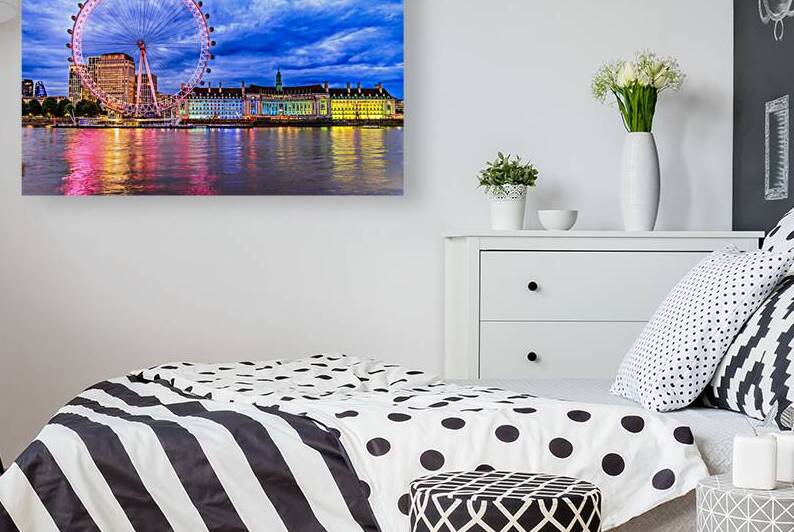 Store London 5L3A2144 by Tono Chavez