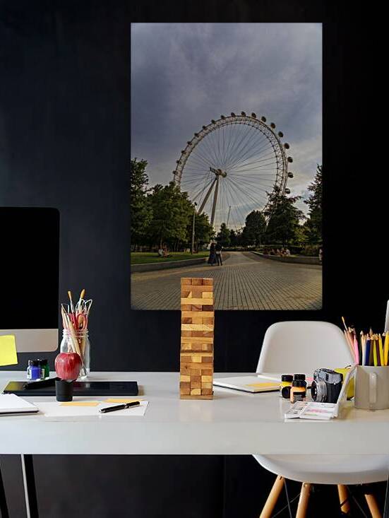 Store London 5L3A1818 by Tono Chavez