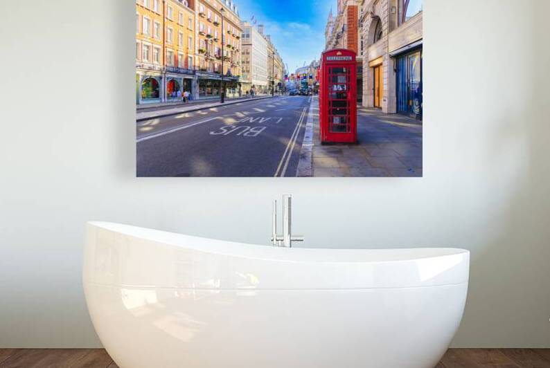 Store London 5L3A1461 by Tono Chavez