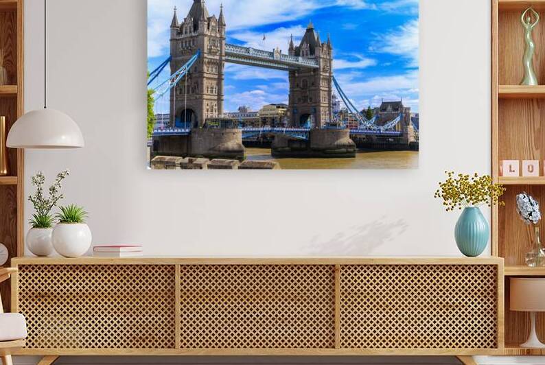 Store London 5L3A1392 by Tono Chavez