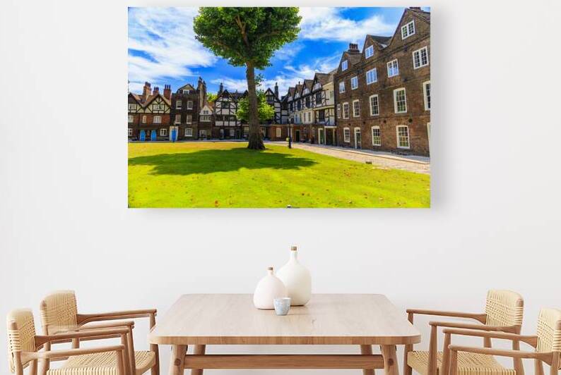 Store London 5L3A1363 by Tono Chavez