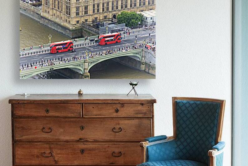 Store London 5L3A1735 by Tono Chavez