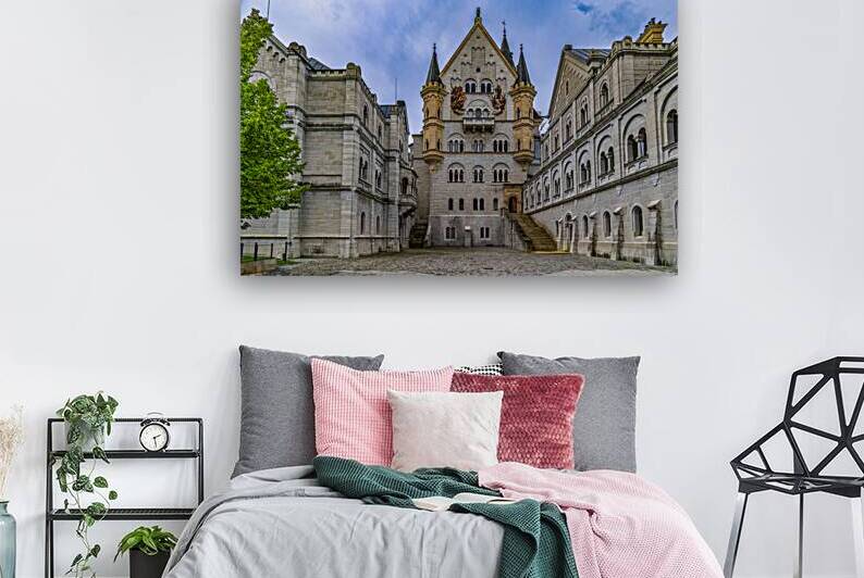 Store Munich  5L3A4153 Edit by Tono Chavez