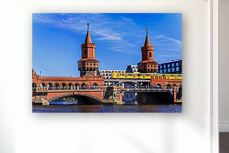 Store Berlin 5L3A3140 by Tono Chavez