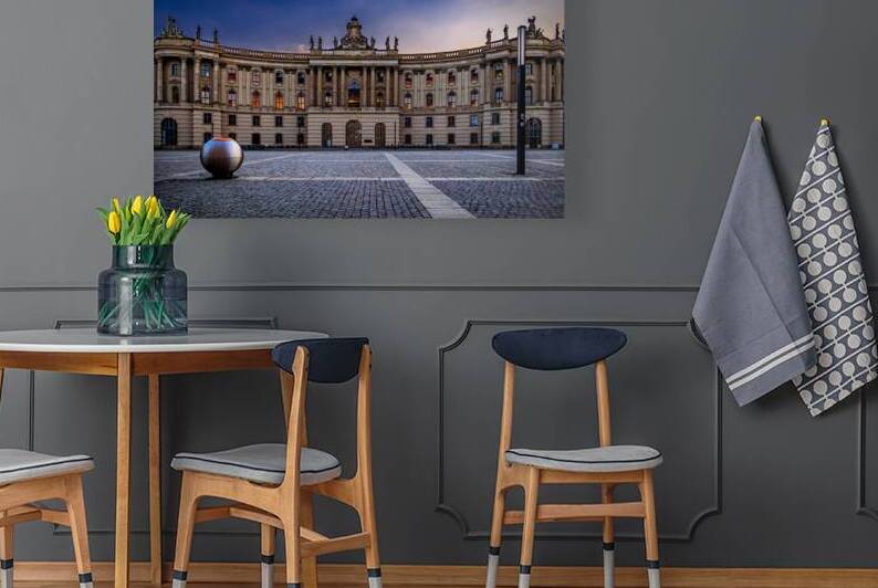 Store Berlin 5L3A3588 by Tono Chavez