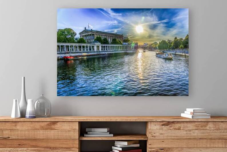 Store Berlin 5L3A3247 by Tono Chavez