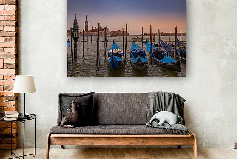 Store Venice 5L3A4608 by Tono Chavez