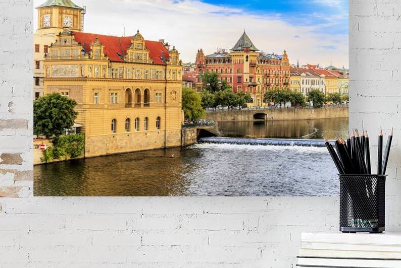 Store Prague 5L3A3915 by Tono Chavez