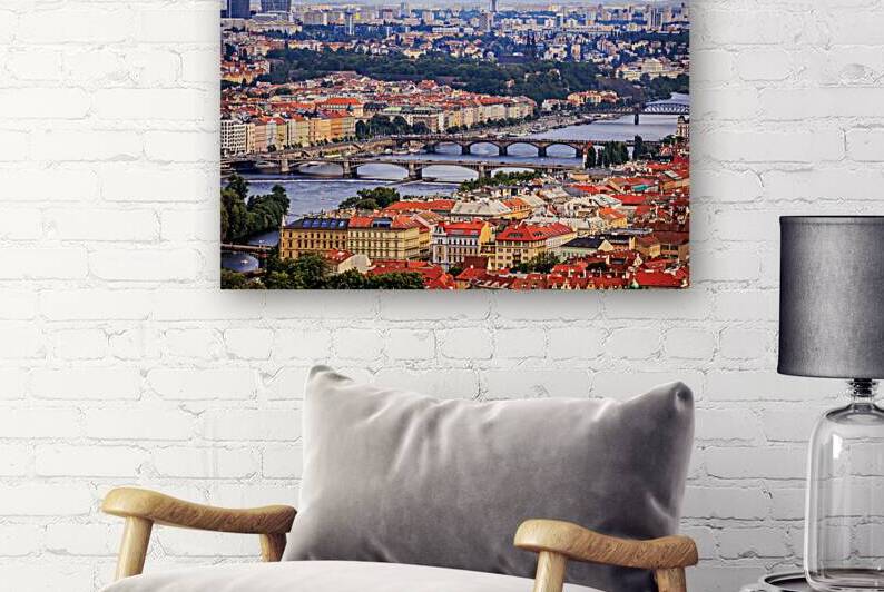 Store Prague 5L3A3816 by Tono Chavez