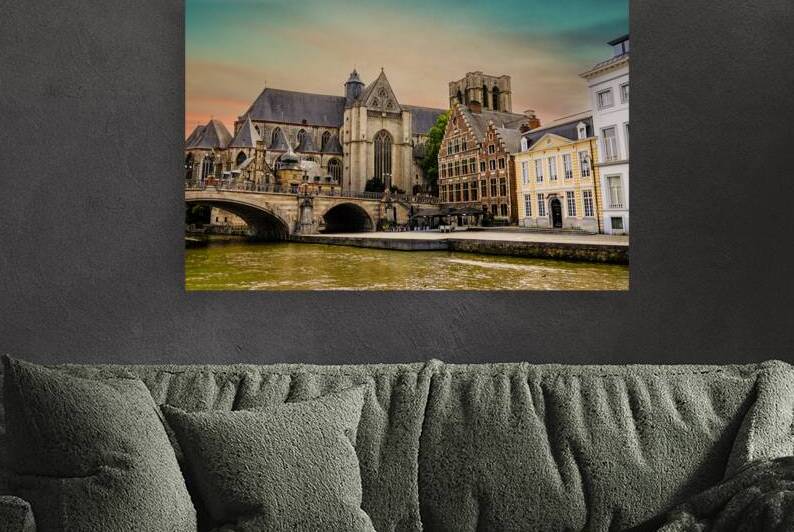 Belgium E2A9082 by Tono Chavez